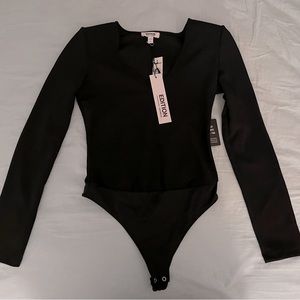 Black long sleeve v neck thing bodysuit - XS